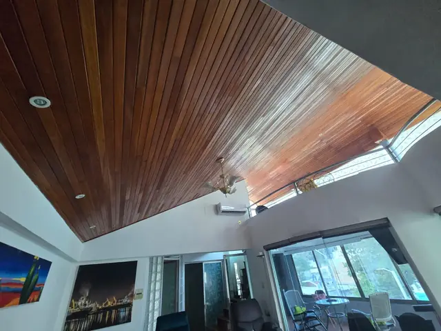 Casa en Boca del Río: cocina, clósets y plafón de madera — foto 12
