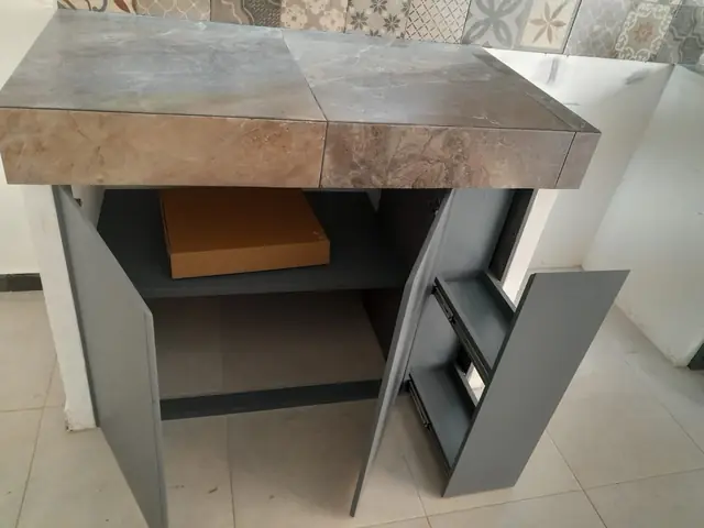 Cocina gris grafito con isla — foto 8
