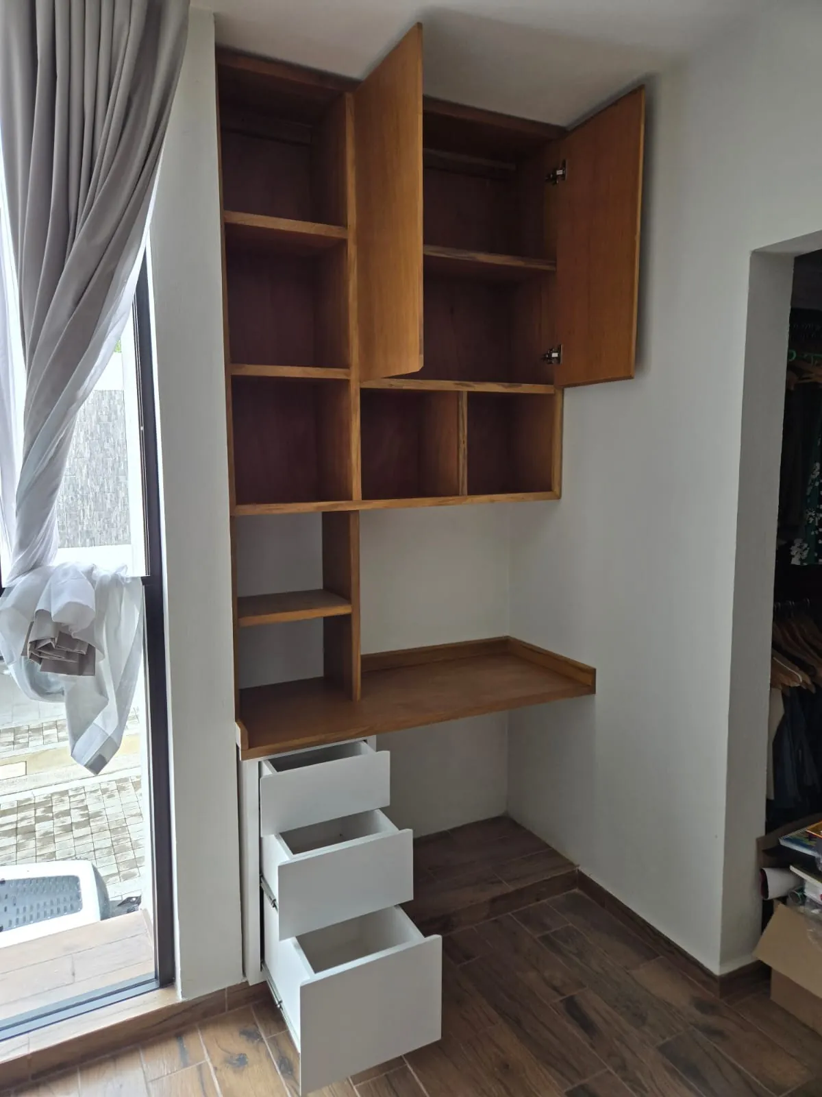 Escritorio con libreros a la medida — foto 3