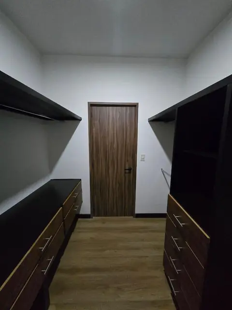 Vestidor negro con cajones tono nogal — foto 2